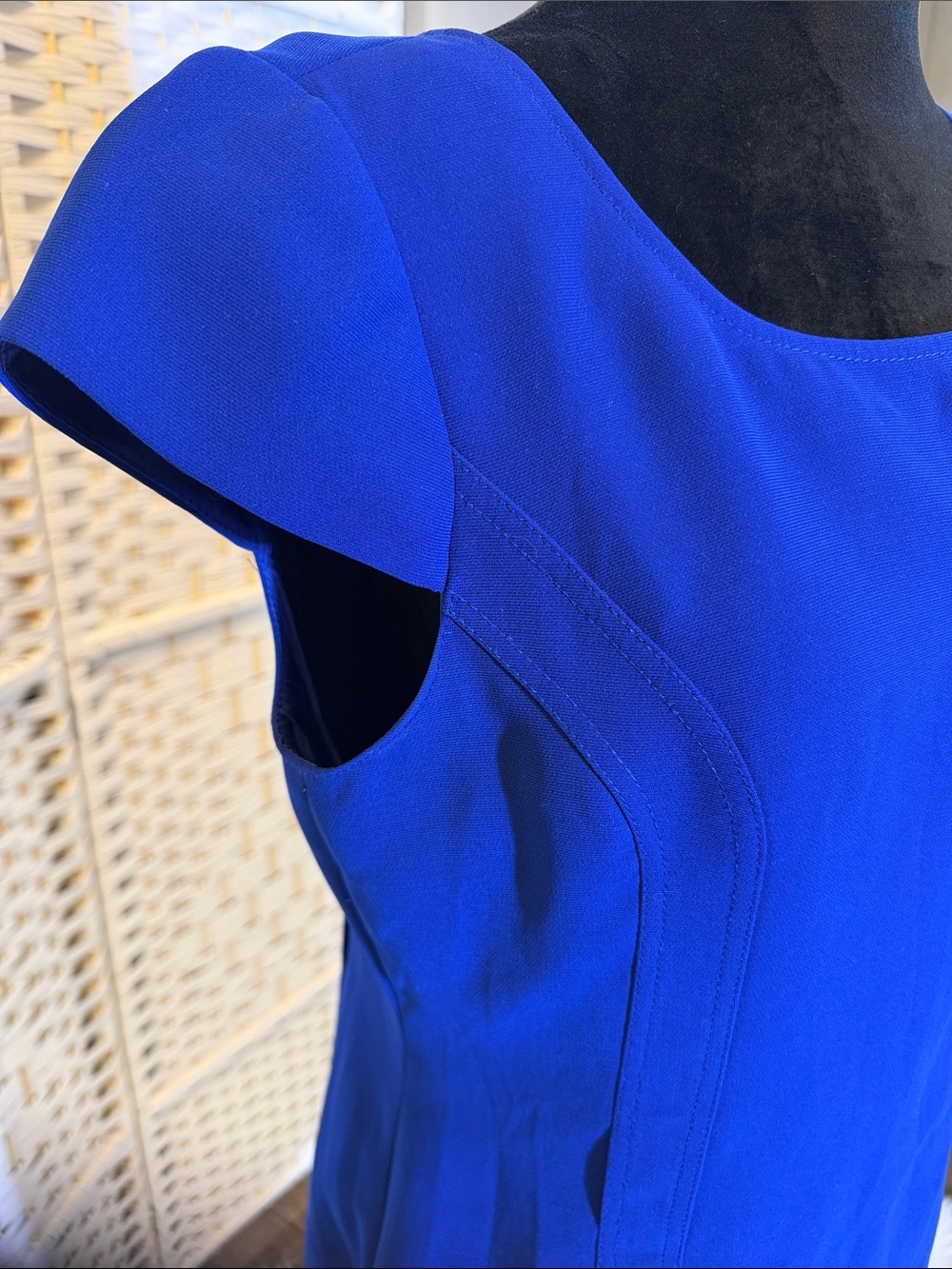 Tahari Elegant Cap-Sleeve Sheath Dress in Cobalt - Picture 3 of 8